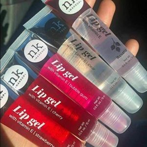 Lip gloss gel set